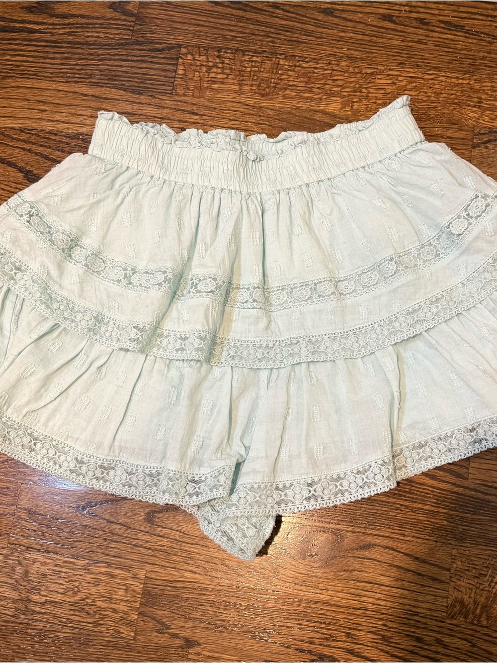 Altar’d State Tiered Lace Skort, size medium